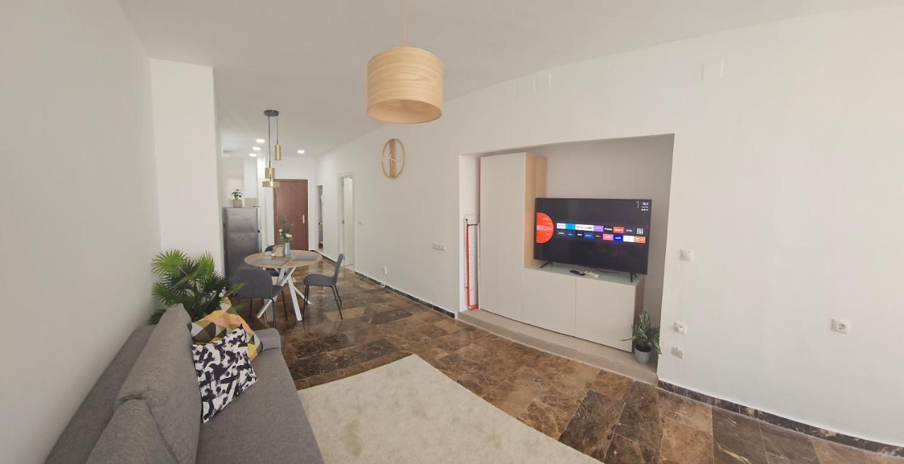 Tao City Center Apartment With Fee Wifi And Air Con By Namaste Elite Торремолинос Экстерьер фото