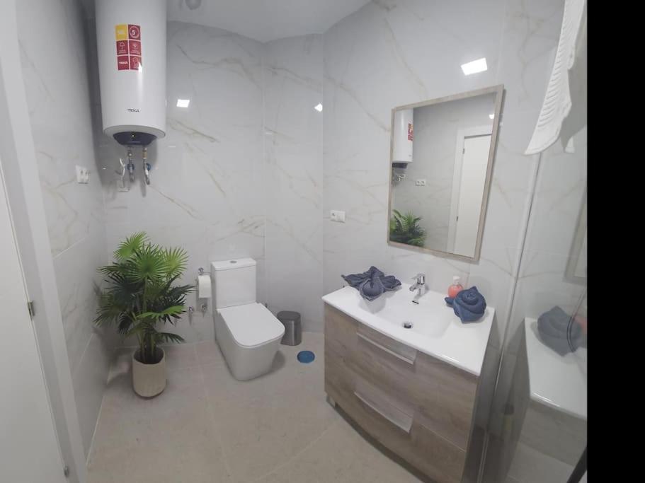 Tao City Center Apartment With Fee Wifi And Air Con By Namaste Elite Торремолинос Экстерьер фото